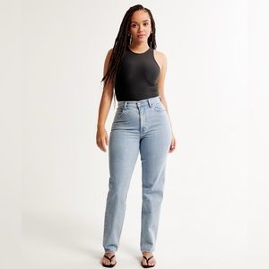 Curve Love Ultra High Rise 90s Straight Jean Size 25R